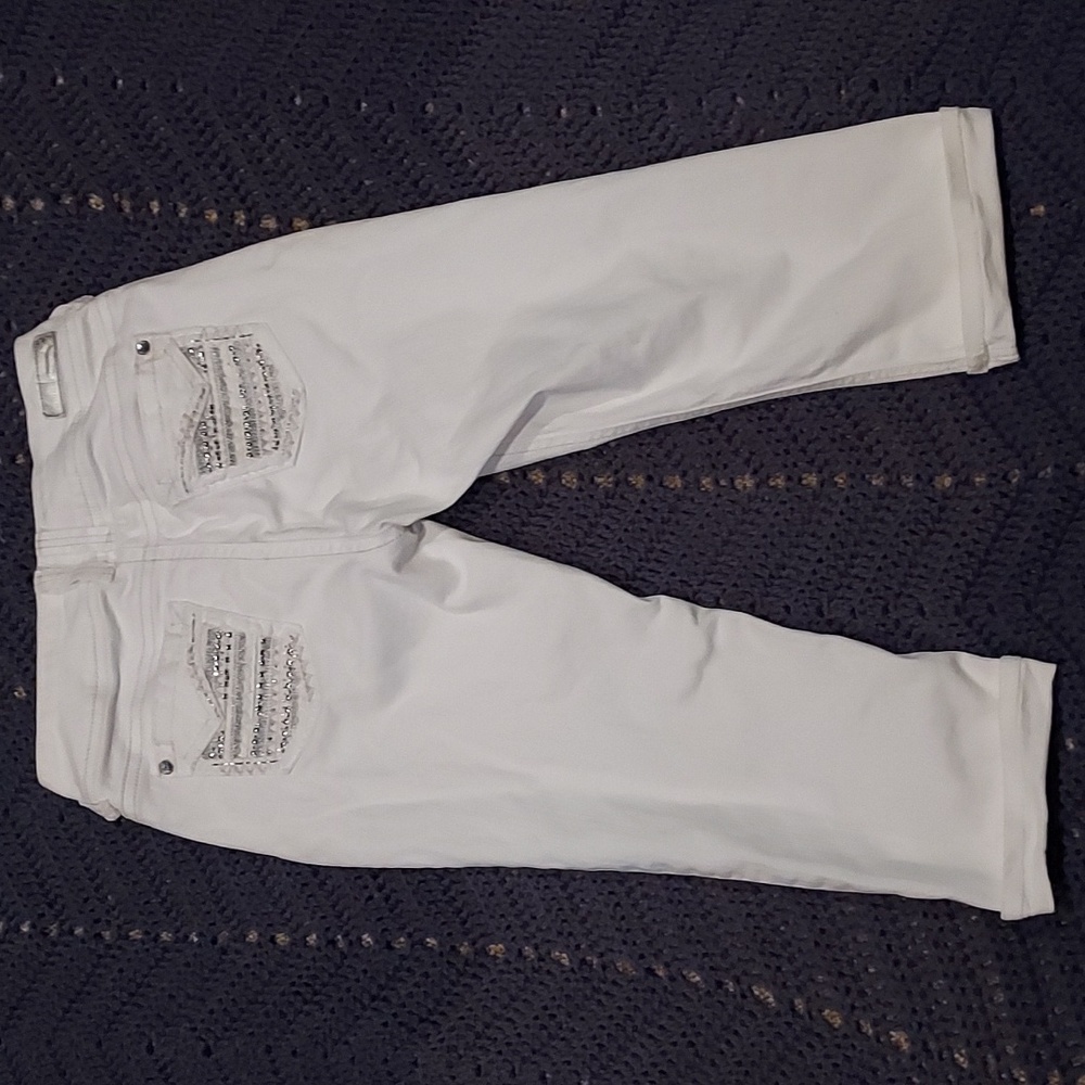 Wallflower Size 9 Juniors